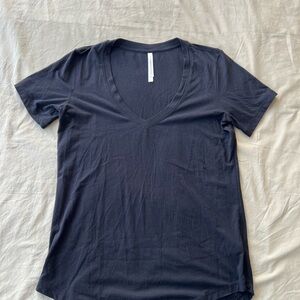 Babaton Black V-Neck Tee